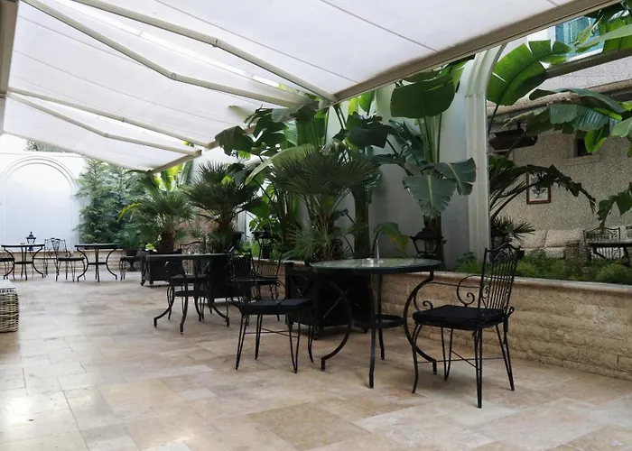 Dbd Hotel Bayrakli Hotel *